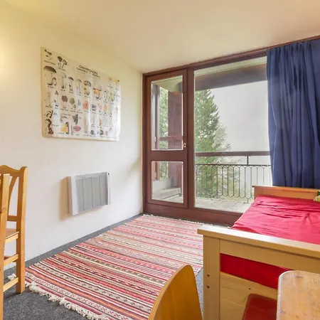 Varet Apartment